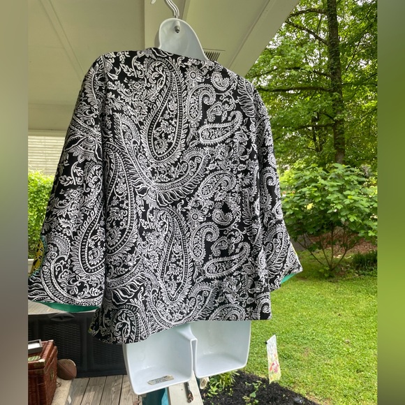 Choices b/w paisley jacket - Picture 3 of 9
